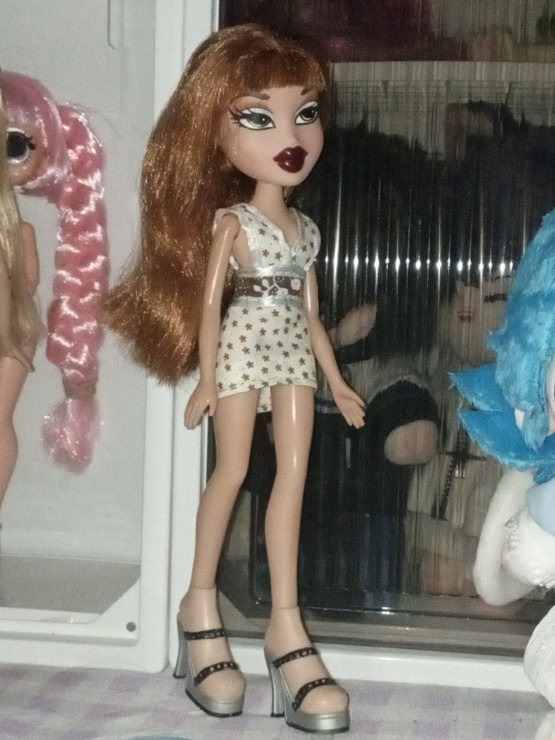 Bratz Xpress It Cloe & Meygan Bundle (Category: Kids Toys) located in Dasmarinas. Submitted by jc_p4l3rm0 (Listing ID 1470820721, Image 2). Description: 650php each if tingi & nude 1,200php last price Message for more inquiries Located: Dasmariñas, Cavite.