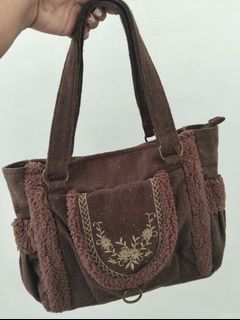(Category: ) located in . Submitted by emmanmanila (Listing ID 1470845175, Image 1). Description: .