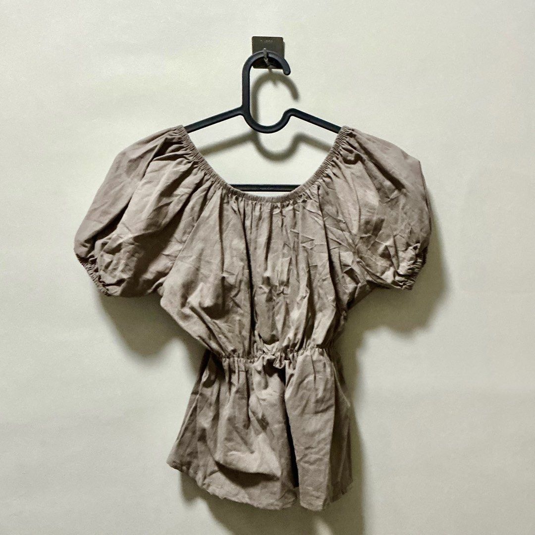 Brown Puff Sleeve Peplum Top (Category: Blouses) located in Manila. Submitted by ari.kki (Listing ID 1470749226, Image 2). Description: . size small . stretchy . never used rfs: not my size. declutter..