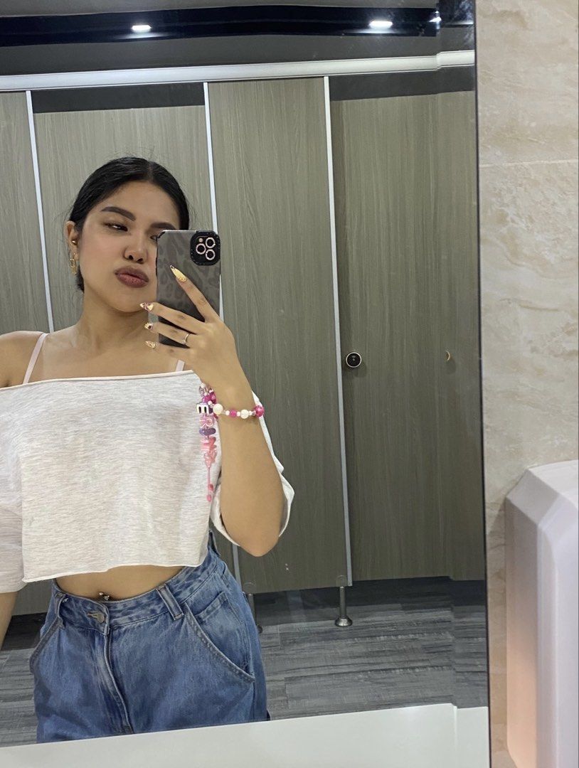 BSCO Asymmetric Top/ One-Shoulder Top (Category: Others Tops) located in Manila. Submitted by pretty_ribbit (Listing ID 1470905879, Image 2). Description: RFS: decluttering .