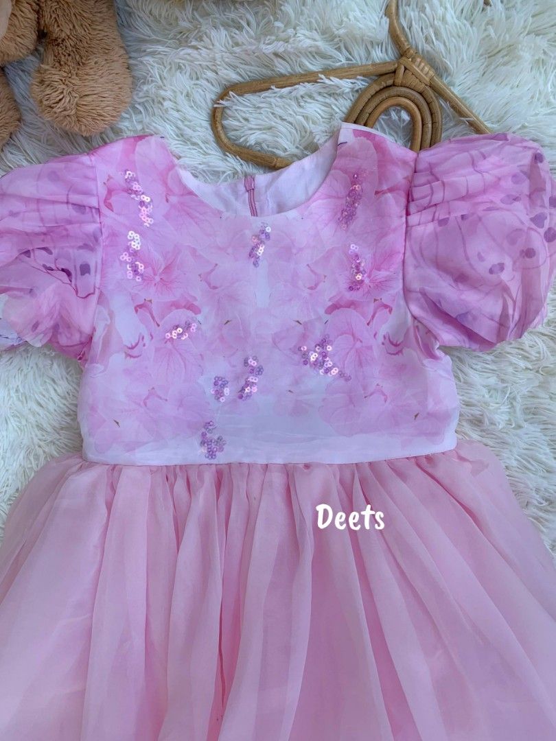 Bulky dress (Category: Babies & Kids Fashion) located in General Santos City (Dadiangas). Submitted by happyhues_2021 (Listing ID 1470786548, Image 2). Description: .