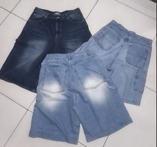 (Category: ) located in . Submitted by dhong_abay_thrift (Listing ID 1470822801, Image 1). Description: .
