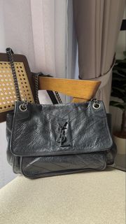 (Category: ) located in . Submitted by eirapreloved (Listing ID 1470859706, Image 1). Description: .