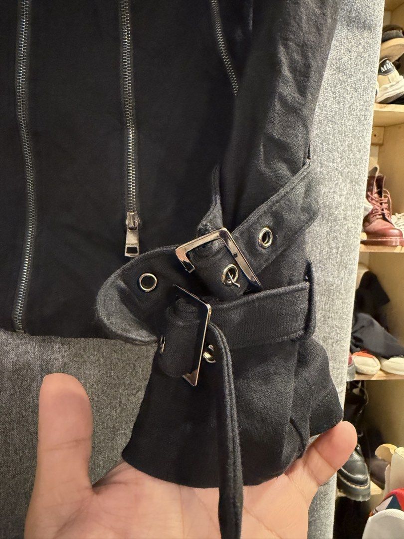 Burberry (Category: Coats, Jackets and Outerwear) located in Quezon City. Submitted by macleen17 (Listing ID 1470784526, Image 3). Description: Burberry Size S to M Excellent Condition Multiple Zipper Black Color Burberry logo in underzip .