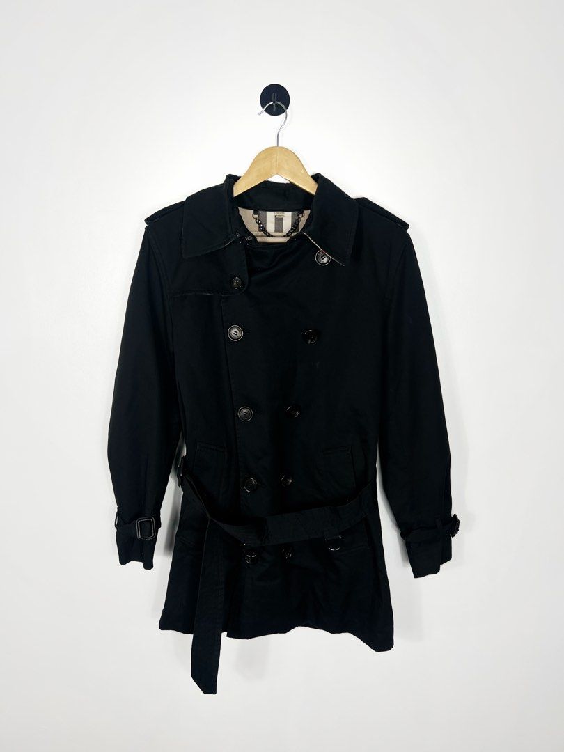 Burberry - The Sandringham Trench Coat (Category: Coats, Jackets and Outerwear) located in Bacolod City. Submitted by nodaysoff (Listing ID 1470898350, Image 1). Description: Burberry - The Sandringham Trench Coat - Authentic Measures: 21x34 | Med-Large Excellent condition No flaws ₱4,000.