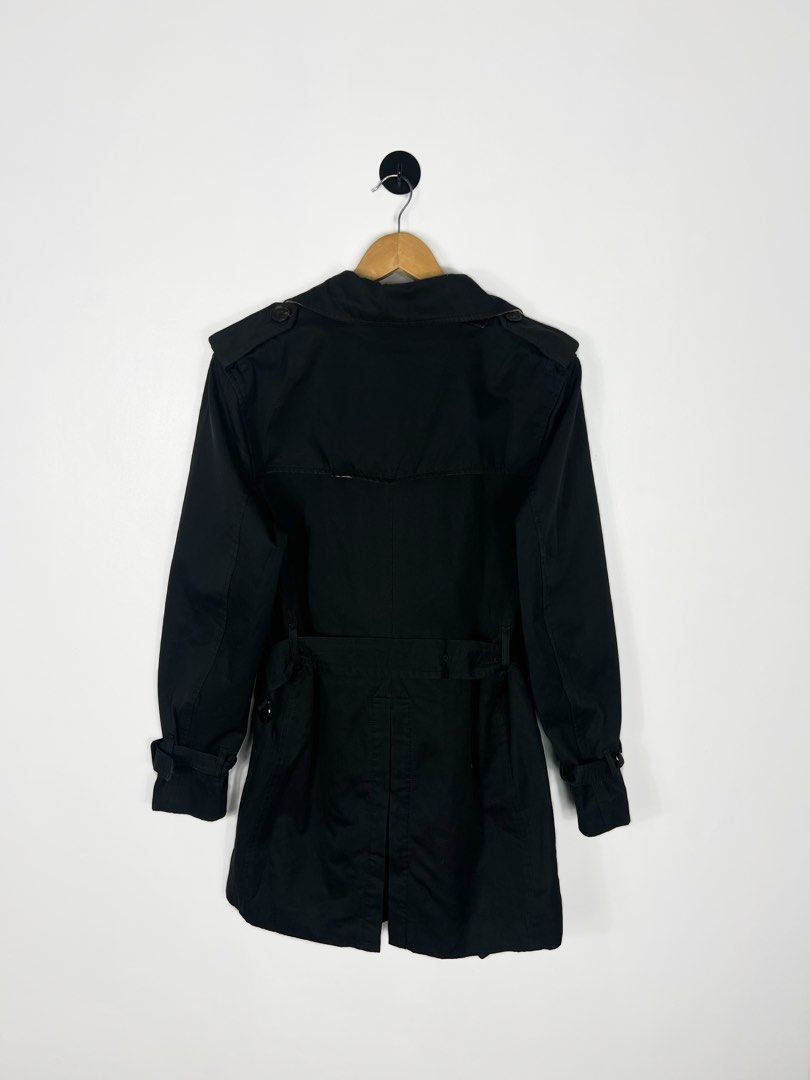 Burberry - The Sandringham Trench Coat (Category: Coats, Jackets and Outerwear) located in Bacolod City. Submitted by nodaysoff (Listing ID 1470898350, Image 2). Description: Burberry - The Sandringham Trench Coat - Authentic Measures: 21x34 | Med-Large Excellent condition No flaws ₱4,000.
