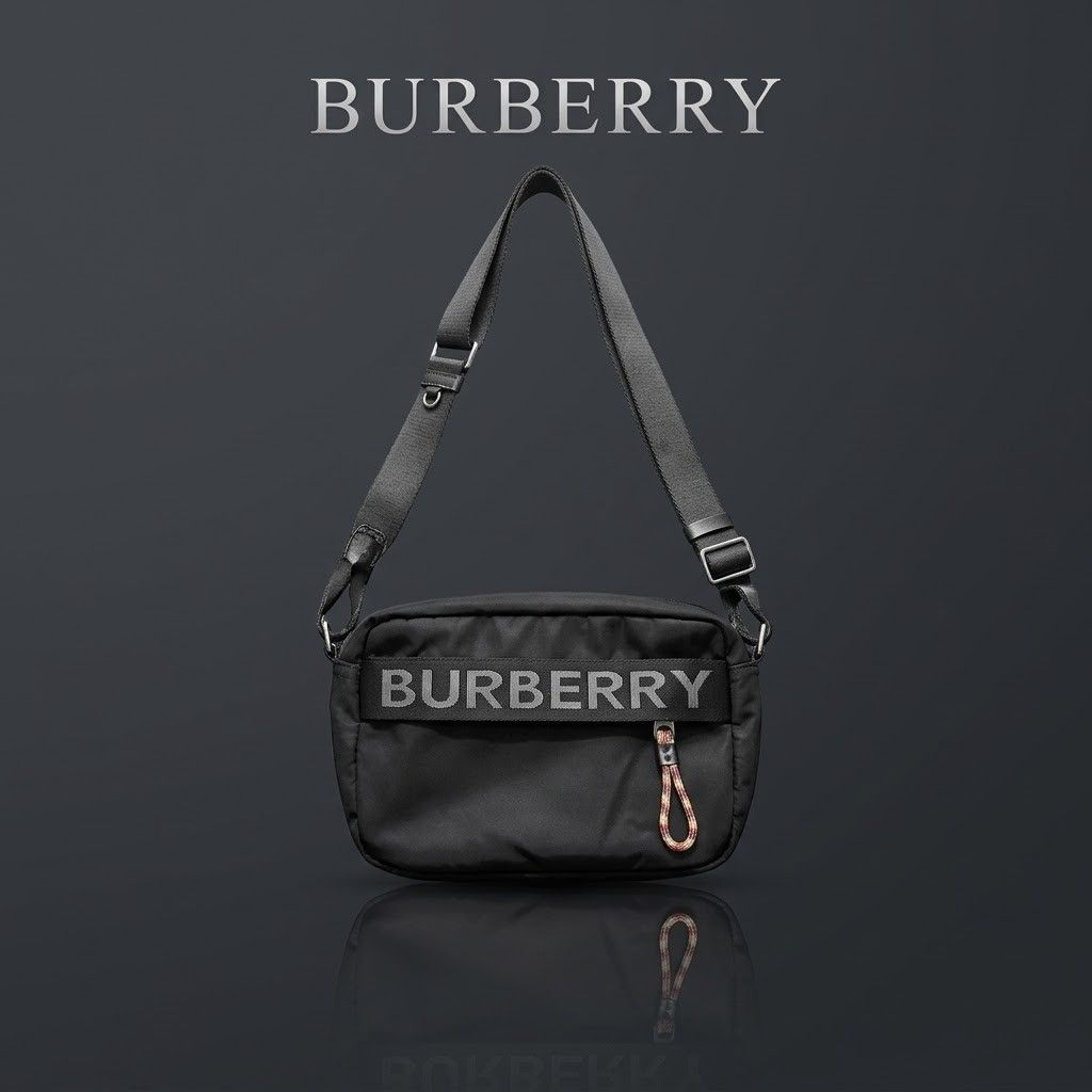 Burberry sling bag (Category: Luxury Bags & Wallets) located in Alburquerque. Submitted by abj_thriftshop (Listing ID 1470762939, Image 1). Description: ykk zip no issue.