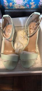 (Category: ) located in . Submitted by angelshopssells (Listing ID 1470774339, Image 1). Description: .