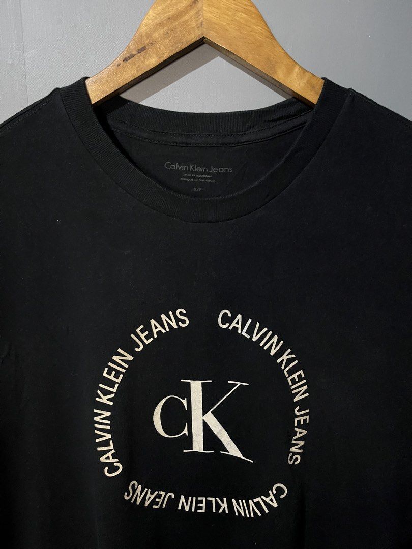 Calvin Klein (Category: Tshirts & Polo Shirts ) located in San Mateo. Submitted by street_rev (Listing ID 1470758649, Image 2). Description: 27 x 20.