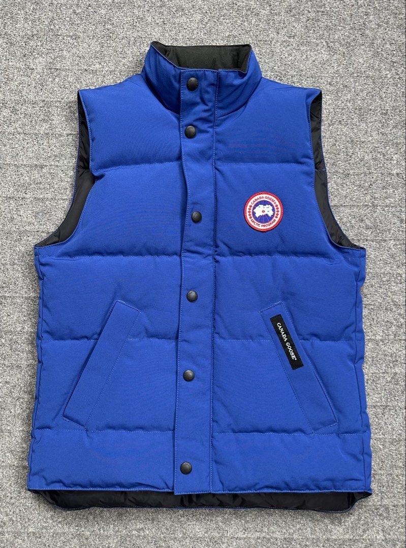 Canada Goose - Freestyle Crew Vest - Pacific Blue (Category: Vests) located in Manila. Submitted by scissor.2fifthy (Listing ID 1470871502, Image 1). Description: Canada Goose - Freestyle Crew Vest - Pacific Blue Size: Youth Large fit Small Adult (see measurement) Made in Canada Material: 85% Polyester- 15% Cotton 90/100 condition rate Gently used Flaw: None Very presentable Check all photos for more details and information Dimensions Length 22 I