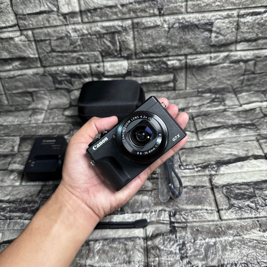Canon G7x Mark III | Compact Digital Camera (Category: Cameras) located in Caloocan City. Submitted by oltekgadgets (Listing ID 1470755093, Image 3). Description: Canon G7x Mark III | Compact Digital Camera Key Features: *20.1MP 1” Stacked CMOS Sensor *DIGIC 8 Image Processor *4.2x Optical Zoom f/1.8-2.8 Lens *24-100mm (35mm Equivalent) *3.0” 1.04m-Dot Tilting Touchscreen LCD *UHD 4K30p and Full HD 120p Video *20-fps Shooting, 30-fps Raw Burst Mo