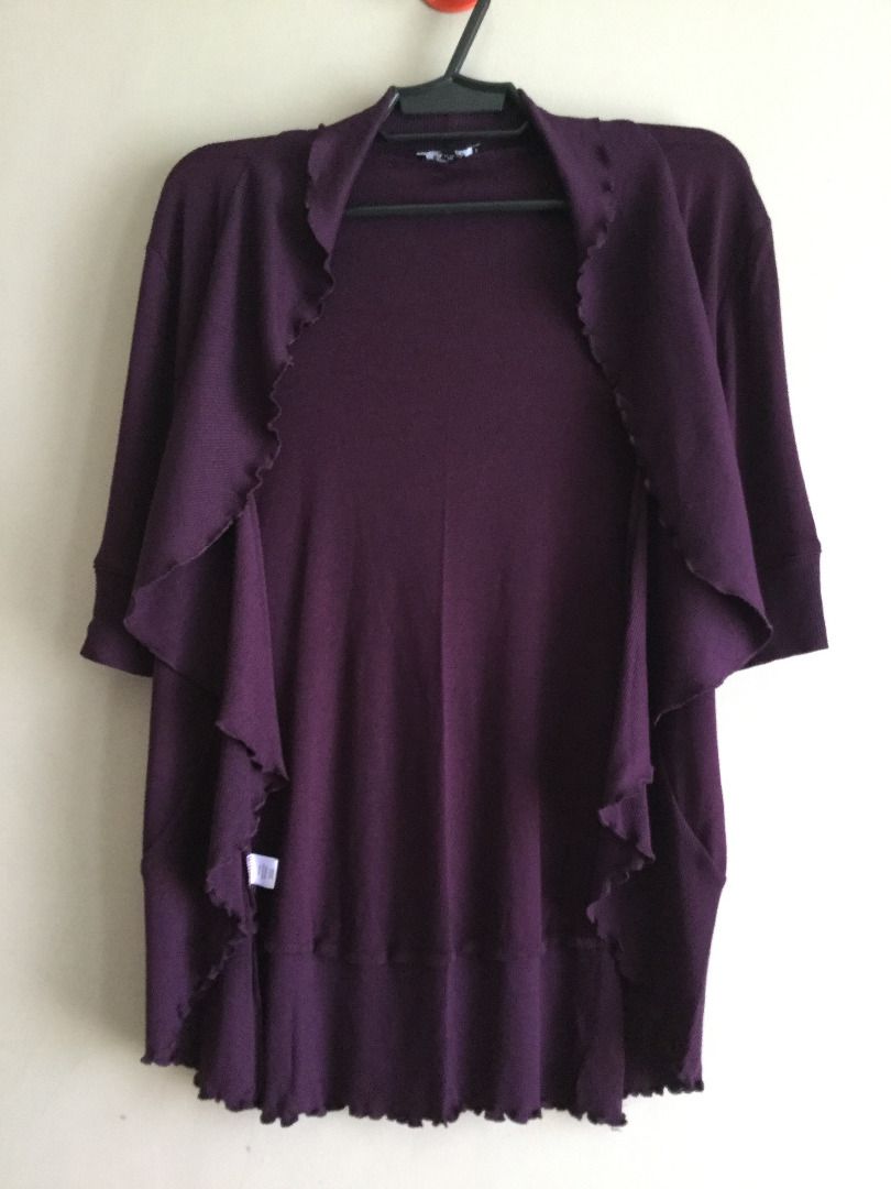 Cardigans for office or casual wear @ P170 /pc (Category: Coats, Jackets and Outerwear) located in Cebu City. Submitted by 88tinkers.trove (Listing ID 1470832513, Image 2). Description: Express (Small): Purple & Black (ruffled collar) Banana Republic (Medium): Pink & Turquoise (button-down with pockets) Great layering pieces for office wear or daily casual outfits NOTE: All four pieces are in good condition .