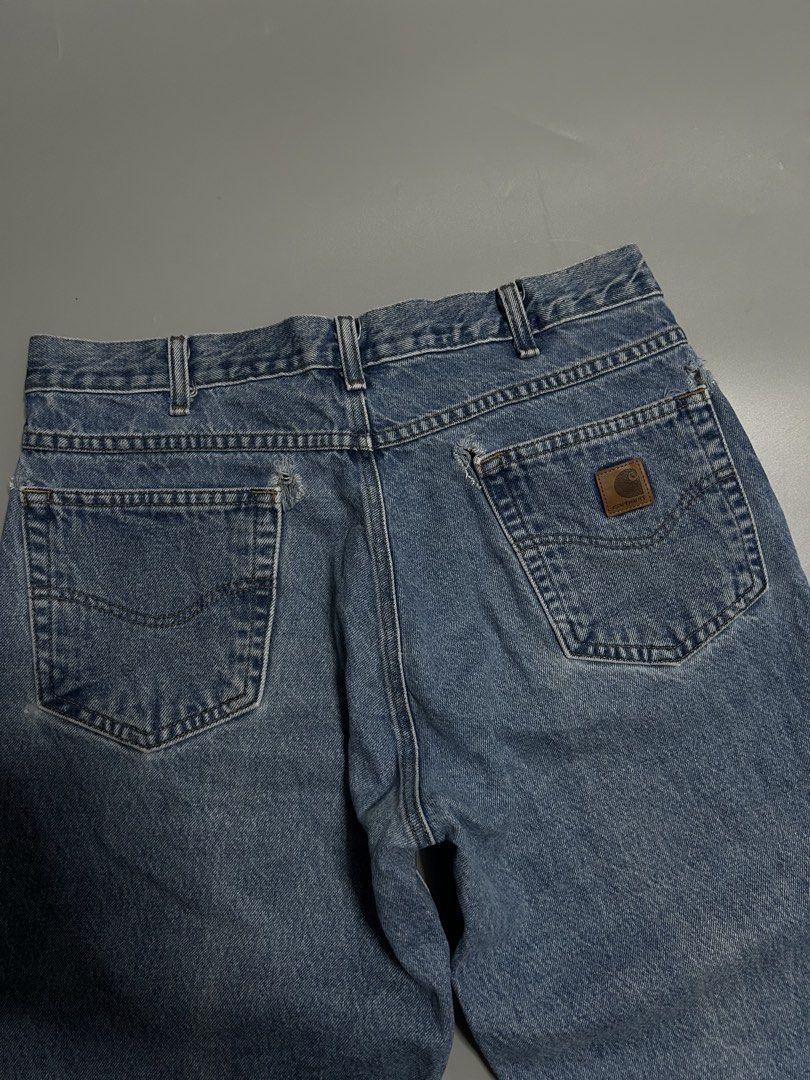 Carhartt B17 DST Denim pants (authentic) (Category: Jeans) located in Trece Martires City. Submitted by flip_flips (Listing ID 1470894853, Image 3). Description: Carhartt B17 DST Denim pants (authentic) -Dimes: 36 waist 40 length 14 tigh 8 leg open -Good condition -9.5/10 color rate -issue: back pocket edge distress hole repairable.