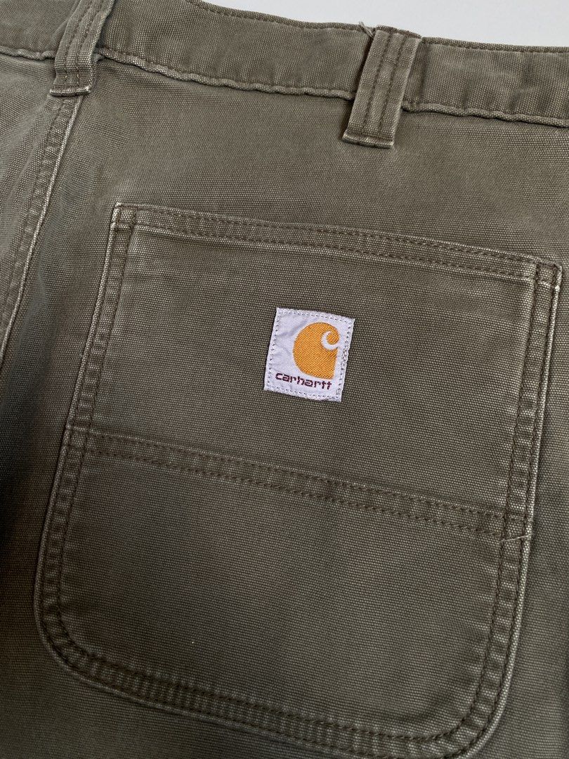 Carhartt Moss Green Double Knee Work Pants (Category: Jeans) located in Cavite. Submitted by awuuu27 (Listing ID 1470746959, Image 3). Description: C@RH@RT* Double Knee Moss Green Pants 💎 DIMES: Width-35-36/Length-40/Leg Opening-8.5/Thigh-13.5 CONDITION: 9/10 COLOR RATE: 9/10 ISSUE: minimal scratch, fade part.