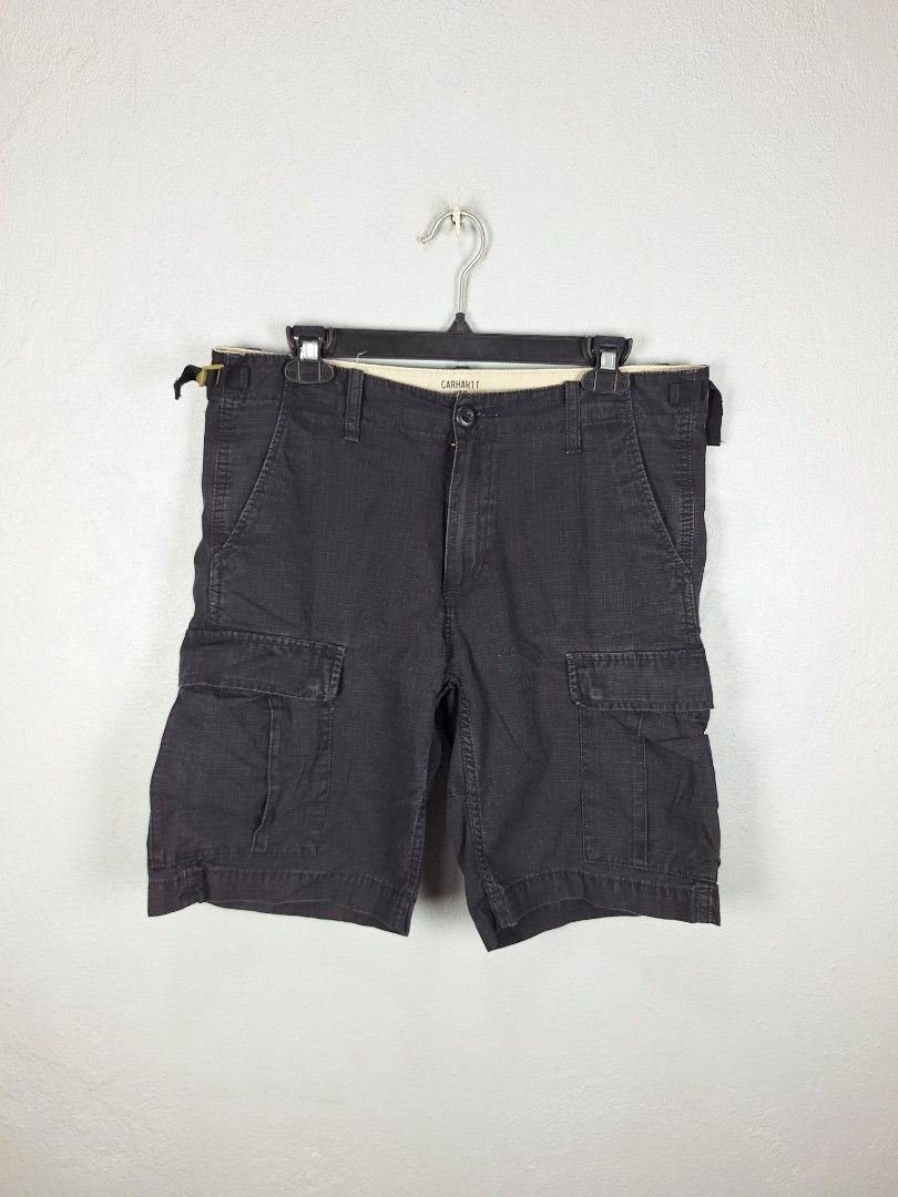 Carhartt WIP Aviation Short (Category: Shorts) located in Sibulan. Submitted by studioxano (Listing ID 1470759936, Image 2). Description: Carhartt WIP Aviation Short -P650 + SF Size 31-32 / Length 20 Good condition 9/10 color rate sign usage Loc: Dumaguete city.