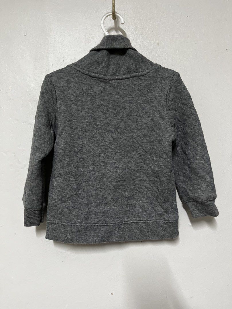 Carters Gray Cardigan - 18 months (Category: Babies & Kids Fashion) located in Rodriguez. Submitted by she_finds (Listing ID 1470806275, Image 3). Description: 18 months.