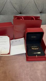 (Category: ) located in . Submitted by closet_luxury (Listing ID 1470848569, Image 1). Description: .