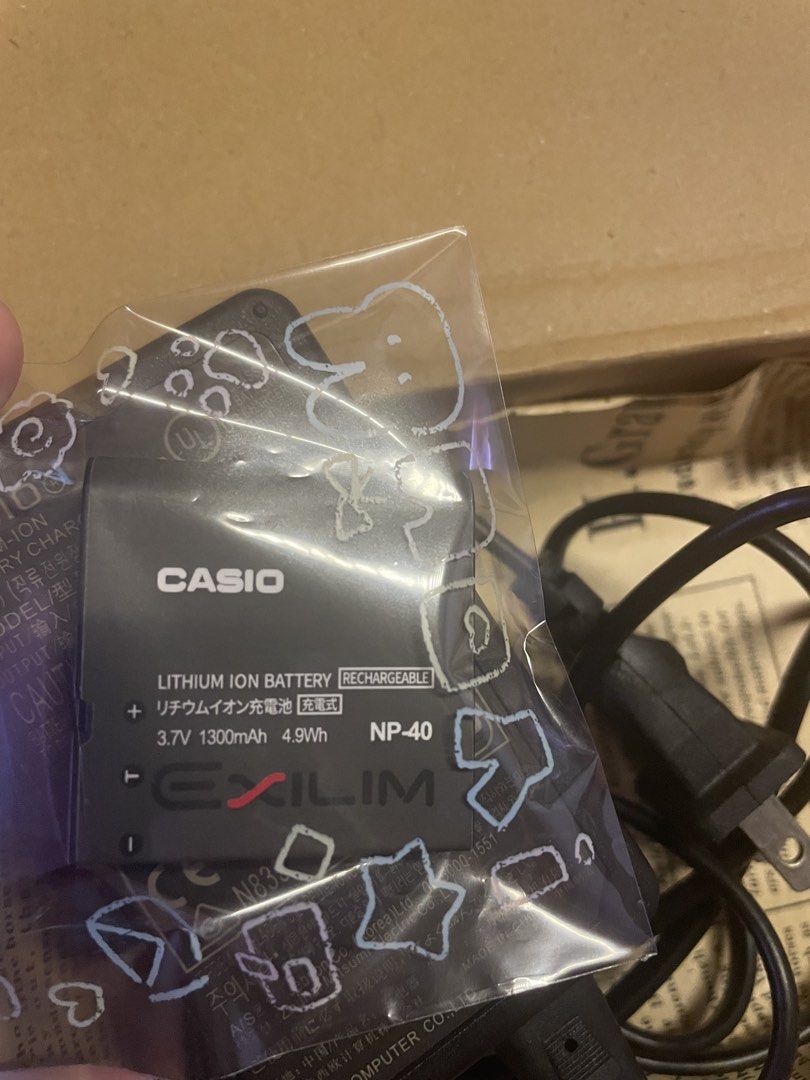 Casio Battery&Charger 1300mAh NP-40 (Category: Batteries & Chargers) located in Rizal. Submitted by itshobiee (Listing ID 1470796309, Image 3). Description: na use lang once po ito, so makinis talaga s’ya modes of payment: _GO TYME / Gcash / MARI BANK _modes of delivery: J&T or lalamove **REMINDER ** This camera has been tested multiple times to make sure it is in decent condition. strictly no return & no refund policy. .