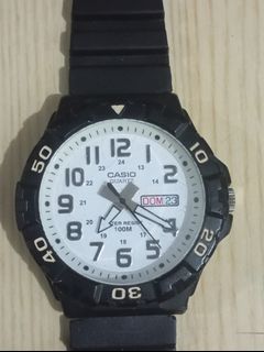 (Category: ) located in . Submitted by quick_deals_great_finds2 (Listing ID 1470873394, Image 1). Description: .