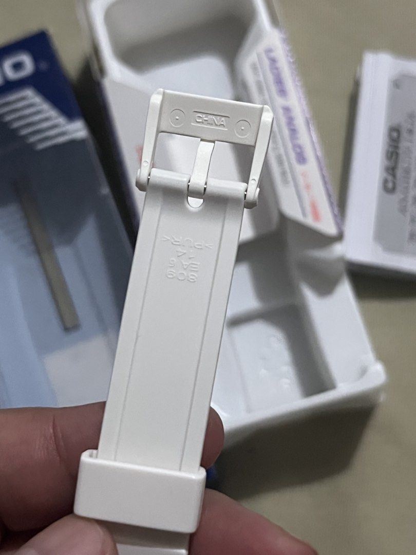 CASIO WATCH FOR WOMEN (Category: Luxury Watches) located in Baguio. Submitted by annesabiniano (Listing ID 1470862998, Image 2). Description: • Model Number: LRW-200H-7E2JF / LRW-200H-7E2V • Water Resistance: 100-meter (10 bar / 10気圧防水) water resistance, suitable for swimming and snorkeling • Bezel: Rotary timer bezel • Display: White dial with analog 3-hand timekeeping (hour, minute, second) and a date display window at the 3 o’clock position • 