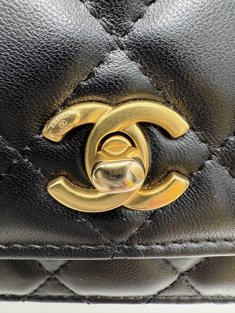 CC Wallet on Chain with Ball WOC Bag (Category: Cross-body Bags) located in Tiaong. Submitted by purseloveph (Listing ID 1470753625, Image 2). Description: ❣️PLEASE TAKE THE TIME TO READ❣️ Chanel Wallet on Chain with Ball WOC Bag Approx Dimensions: H 5.1” x L 7.5” x W 1” 📌ONHAND? Yes 📌STILL AVAILABLE? Item not marked as sold means available ❌NO LALAMOVE/GRAB ETC. ❌NO WHEN WORN ✅SAME DAY SHIPPING CUT OFF 12nn ✅ALL SALES ARE FINAL “WHAT’S YOUR BE