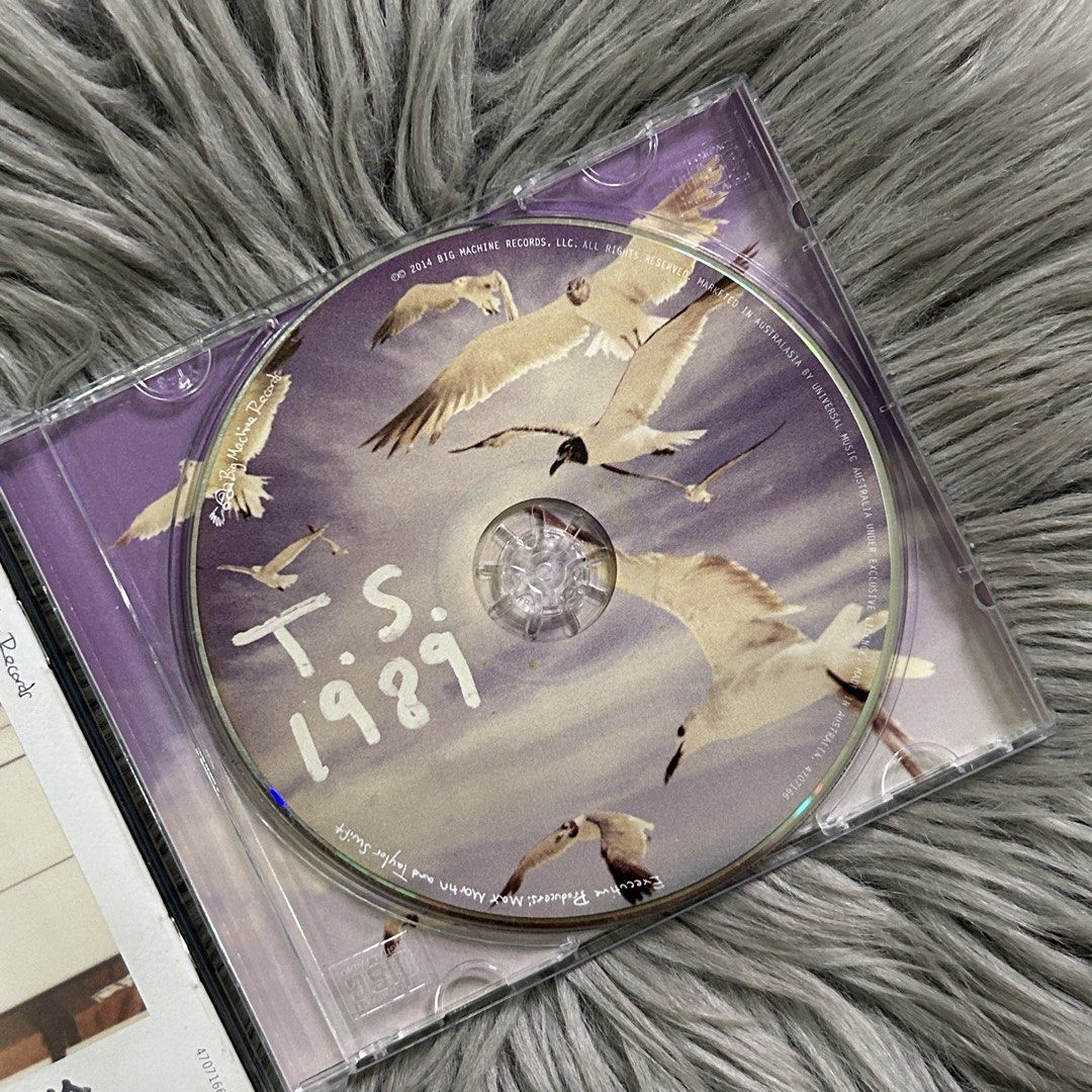 [CD] Taylor Swift - 1989 (EU Pressed) (Category: CDs & DVDs) located in Bula. Submitted by cinnamonvince (Listing ID 1470801933, Image 3). Description: Php 500 + LSF • authentic • resealed, never played • complete inclusions + hype sticker RFS: I already have the US Pressed. MOP: GCash, MariBank, GoTyme Shipping thru J&T, Flash Express Payment first policy. DM me for more details and pictures. Thanks! 💙.
