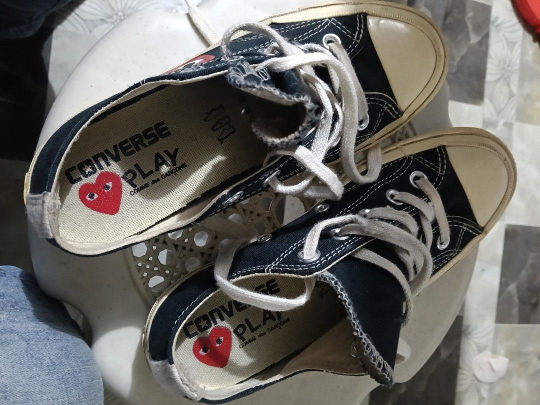 CDG play X Converse (Category: Sneakers) located in Zamboanga. Submitted by khoyz (Listing ID 1470765731, Image 2). Description: CDG Play x converse size 36.5.