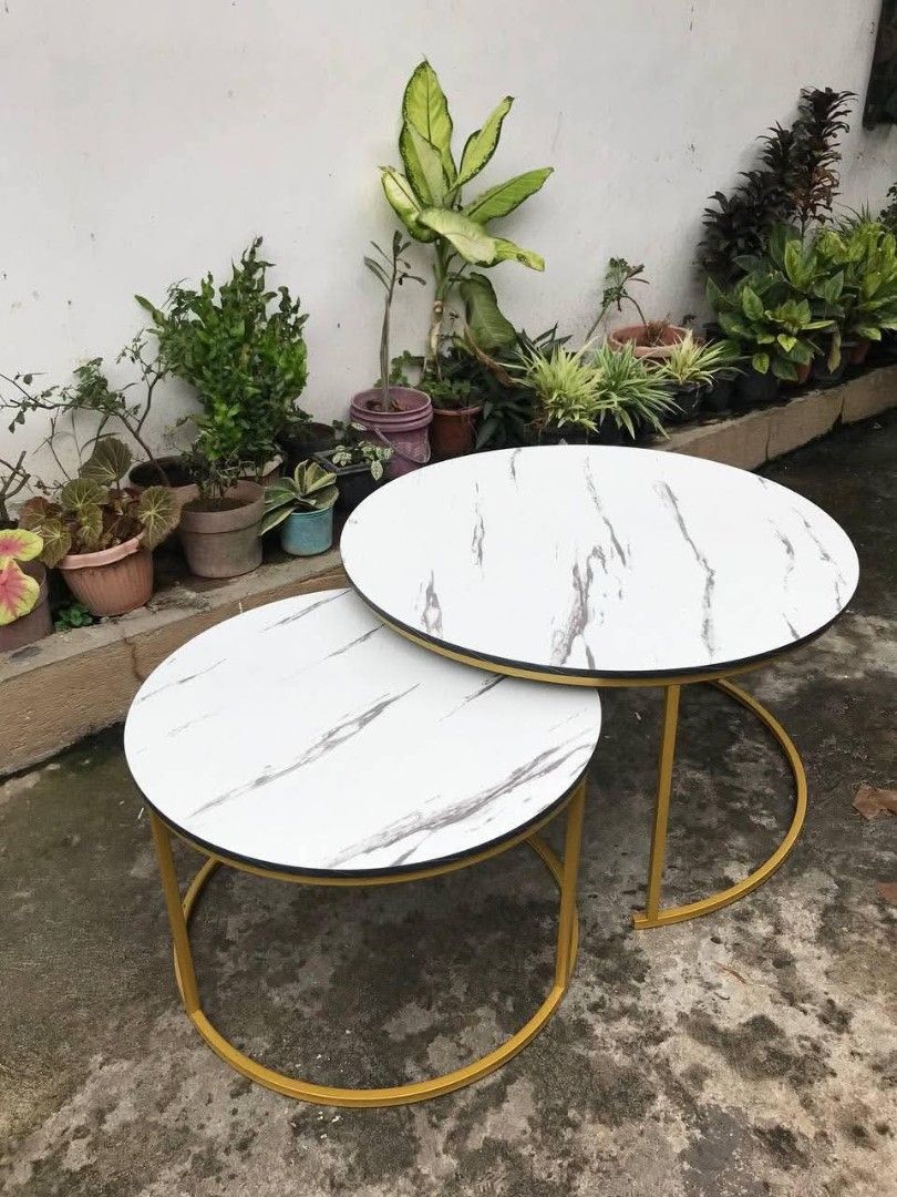 Center table (Category: Tables & Sets) located in Manila. Submitted by dolorchris69891 (Listing ID 1470795887, Image 1). Description: Center table.
