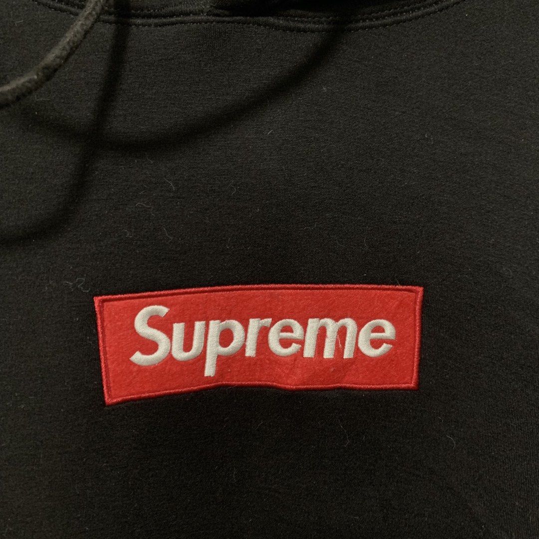 Champiob x supreme (Category: Tshirts & Polo Shirts ) located in Cavite. Submitted by yobubsss (Listing ID 1470914329, Image 2). Description: Size medium 23w 28L Good condition No issue.