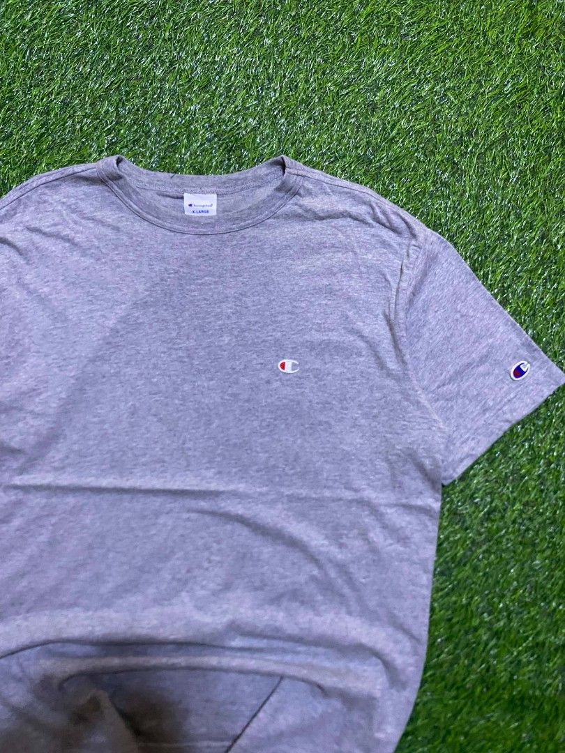Champion Grey T-shirt Size XL (Category: Tshirts & Polo Shirts ) located in Manila. Submitted by franzenbal30332 (Listing ID 1470877122, Image 2). Description: CHAMPION SIZE L WIDTH - 21 LENGTH - 29 COLOR RATE 9.5 EXCELLENT CONDI NO ISSUE.