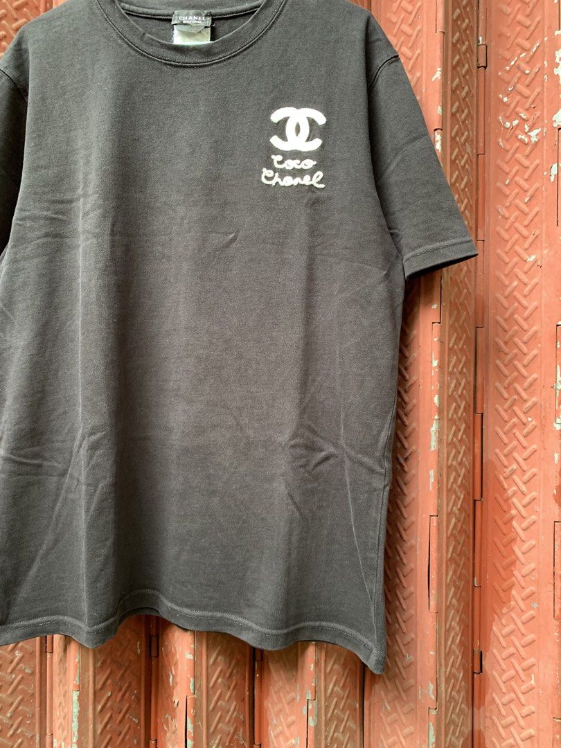 Chanel 2018Coco Embroidered Uniform T-Shirt (Category: Tshirts & Polo Shirts ) located in Buhi. Submitted by __sibol (Listing ID 1470812930, Image 3). Description: Chanel 2018 Coco Embroidered Uniform T-Shirt Measurements: Width: 21” Length: 27”.