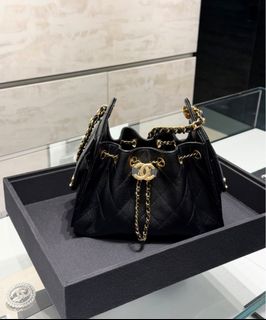 （分類：）位於 。 由 cchermesluxury 提交（商品編號 1470779714，圖片 1）。簡介： 。