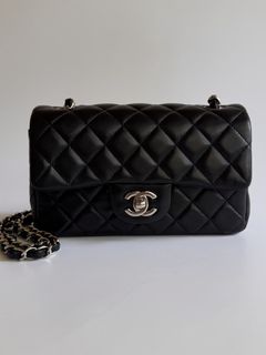 (Category: ) located in . Submitted by lian_closet (Listing ID 1470757331, Image 1). Description: .