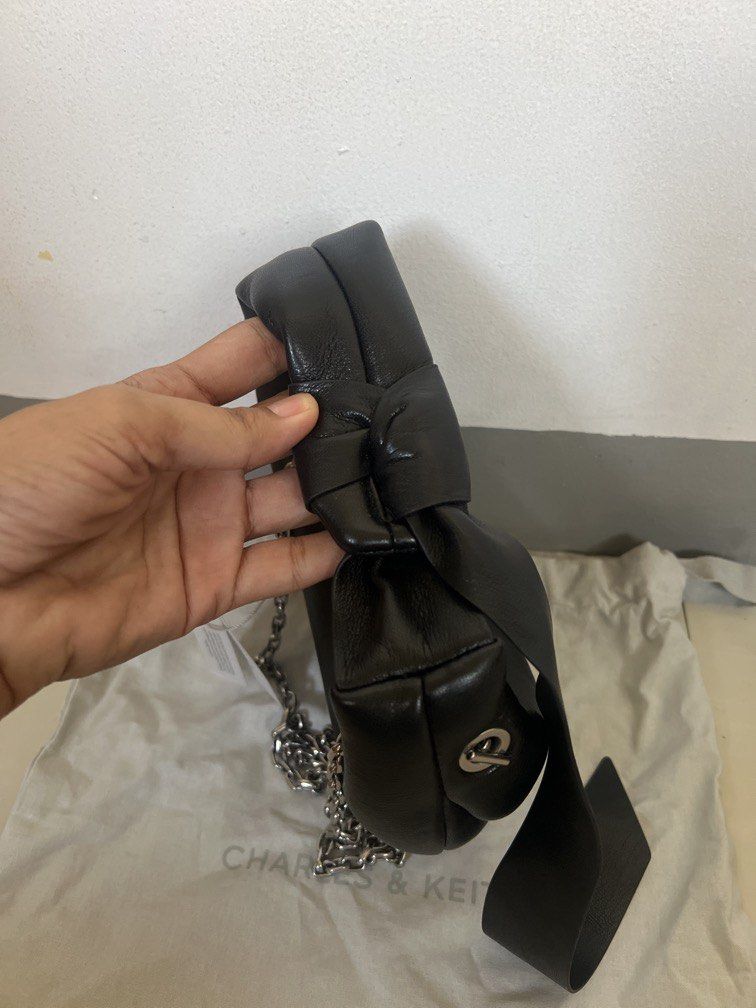 Charles & Keith sling bag detachable (Category: Cross-body Bags) located in Las Pinas. Submitted by gaeley (Listing ID 1470761921, Image 2). Description: store bought super pretty in actual.