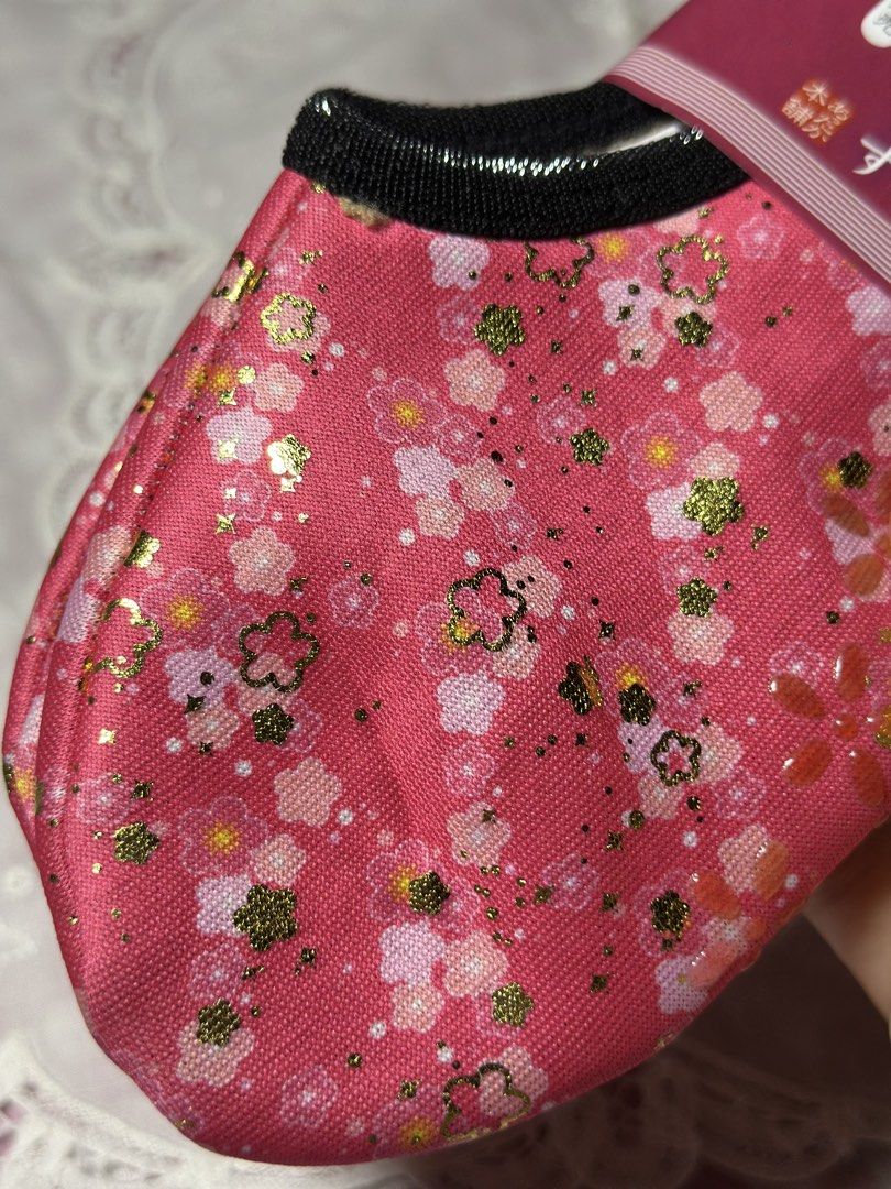 Cherry blossom pattern warm socks one size fits all (Category: Socks & Tights) located in Davao. Submitted by favoritepreloved (Listing ID 1470912751, Image 3). Description: .