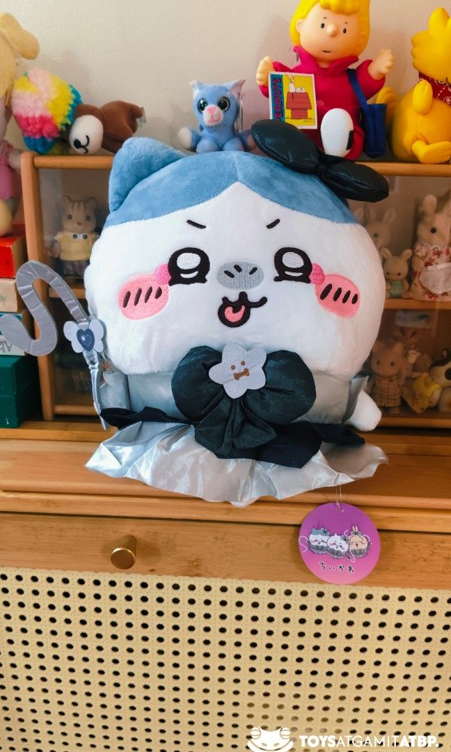 CHIKAWA PLUSH, BNWT 12 INCHES (Category: Plushies & Soft Toys) located in San Pedro. Submitted by normancorpuz621 (Listing ID 1470745543, Image 1). Description: AVAILABLE: CHIKAWA PLUSH AUTHENTIC ◾FOR ONLY 650PhP📌 ◾SIZE: 12 INCHES ◾CONDITION RATE: 10/10 ◾FIRST TO PAY ◾MOP:GCASH/BDO ◾COURIER: J&T/FLASH/LALAMOVE ◾NO COD/COP/MEET UPS #JAPANITEM #BRANDNEW #WITHPAPERTAG.