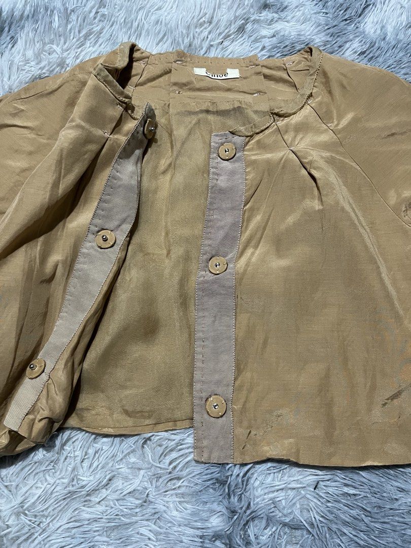Chloe Cropped Top (Category: Blouses) located in Sasmuan (Sexmoan). Submitted by winterclothes.ph (Listing ID 1470758493, Image 2). Description: Chloe Cropped Top Width 18 Length 16.5 Excellent Condition .