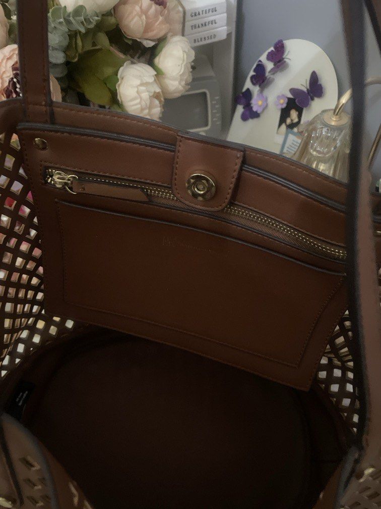 Choco brown tote bag (Category: Tote Bags) located in Bacolor. Submitted by louiviellefinds (Listing ID 1470807143, Image 3). Description: Bought in US.