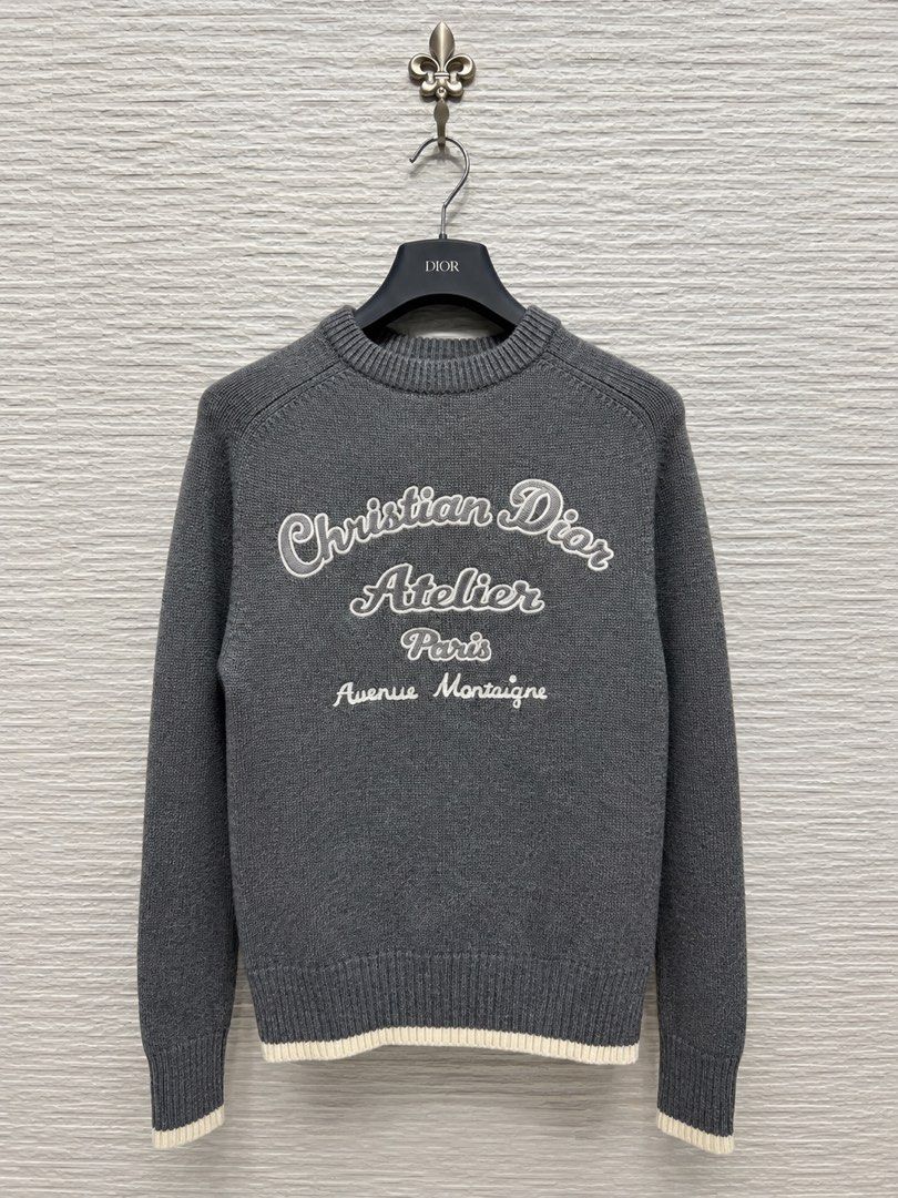 ⚜️Christian Dior knit sweatshirt (Category: Luxury Apparel) located in Makati City. Submitted by 90sangel (Listing ID 1470761694, Image 1). Description: .