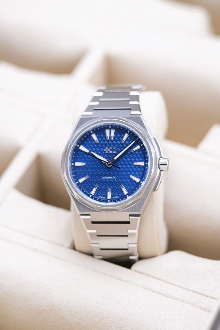 Christopher Ward The Twelve (Category: Luxury Watches) located in Quezon City. Submitted by awristotell (Listing ID 1470848551, Image 3). Description: “Another Wrist To Tell” Christoper Ward The Twelve Nordic Blue Guilloche Dial Mint Like New Condition Price: 78,000 PHP Ref: C12-38ADA1-S00B3-B0 Year: 2025 Movement: Automatic Crystal: Sapphire Case: 36mm Material: Steel Lug width: 22mm Bracelet: CW Steel Bracelet Includes: Complete Set — Free Ship