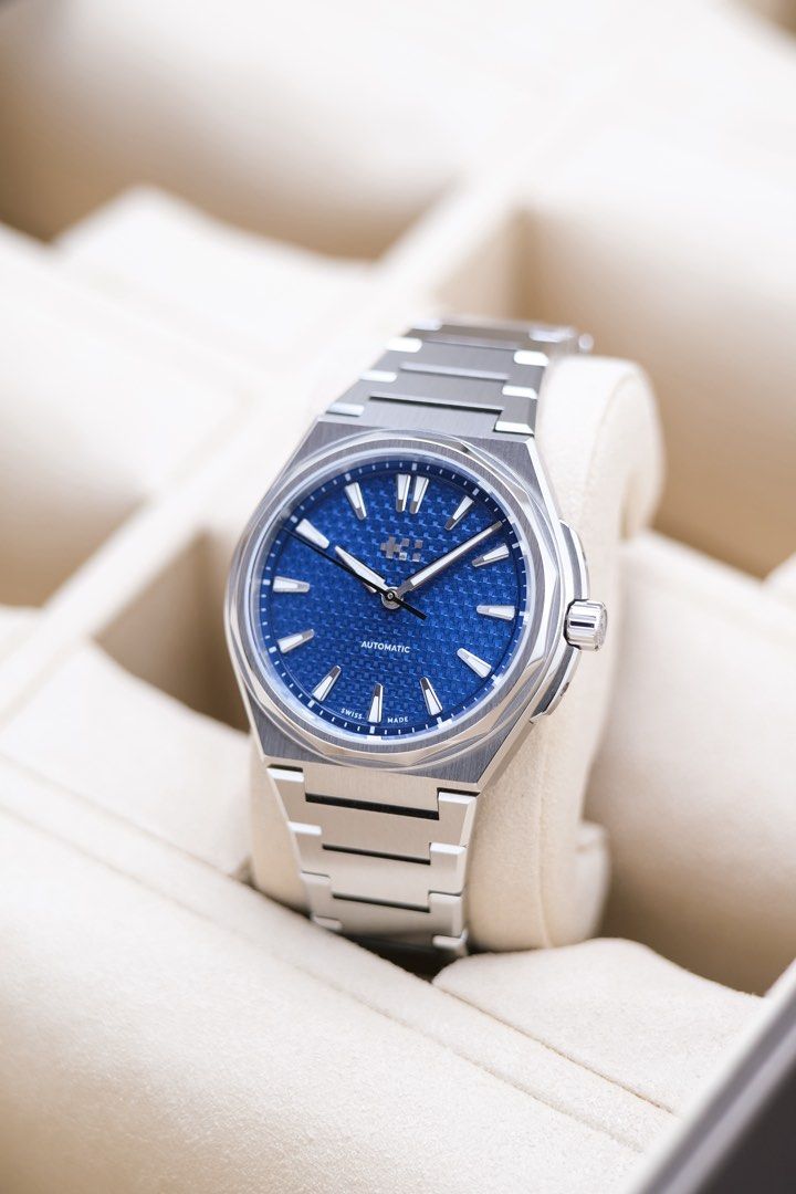 Christopher Ward The Twelve (Category: Luxury Watches) located in Quezon City. Submitted by awristotell (Listing ID 1470848551, Image 1). Description: “Another Wrist To Tell” Christoper Ward The Twelve Nordic Blue Guilloche Dial Mint Like New Condition Price: 78,000 PHP Ref: C12-38ADA1-S00B3-B0 Year: 2025 Movement: Automatic Crystal: Sapphire Case: 36mm Material: Steel Lug width: 22mm Bracelet: CW Steel Bracelet Includes: Complete Set — Free Ship
