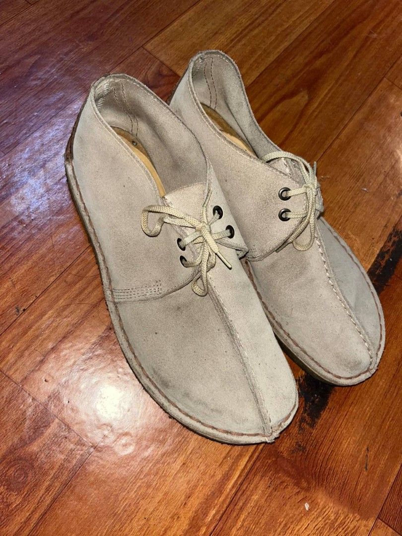 Clarks Desert Trek suede shoes (Category: Casual Shoes) located in Quezon City. Submitted by michypeachyy1 (Listing ID 1470914735, Image 3). Description: 2000 plus shipping size 9.5 us.