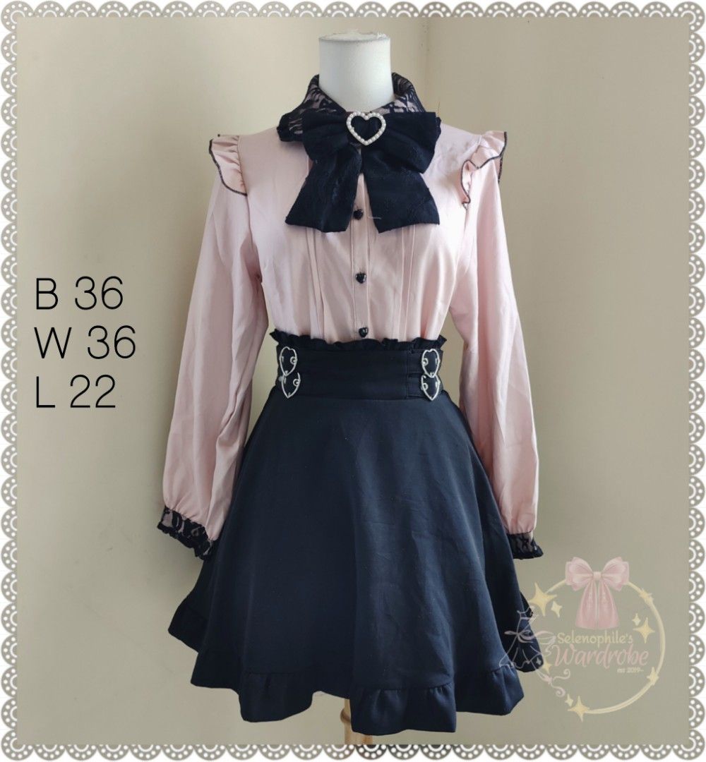 Classic Jirai Kei Top (Category: Longsleeves) located in Batangas. Submitted by selenophile__ (Listing ID 1470922877, Image 1). Description: bow not included.