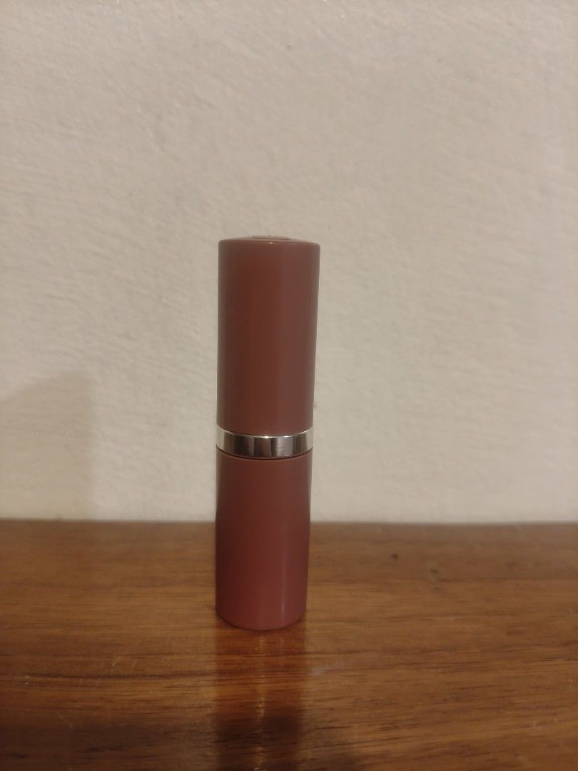 Clinique Pop Lip Colour + Primer Blush Pop (Category: Makeup) located in Davao. Submitted by yvanaavik_sulit (Listing ID 1470894087, Image 1). Description: - Brand: Clinique - Product: Pop Lip Colour + Primer - Shade: Blush Pop (No. 23) - Dusty rose pink - Size: Full size tube, Made in Canada - Condition: Swatched once, basically untouched - Finish: Creamy with built-in primer - Great everyday neutral color.