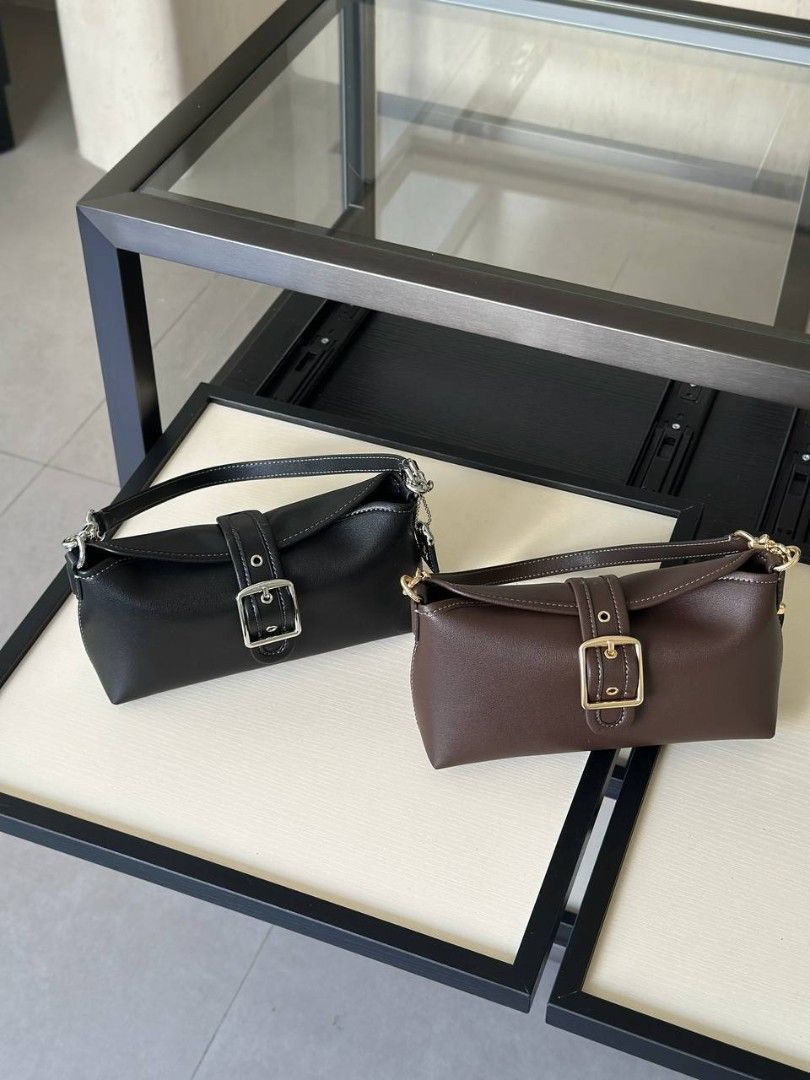 Coach Abbie (Category: Shoulder Bags) located in Mandaluyong City. Submitted by modamuseph (Listing ID 1470883348, Image 1). Description: .