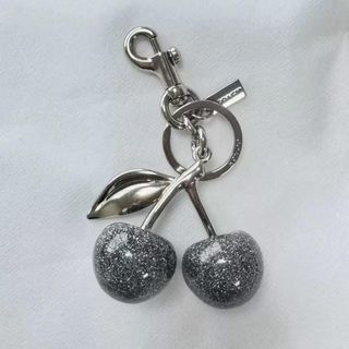 (Category: ) located in . Submitted by pinkykeenshop (Listing ID 1470931976, Image 1). Description: .