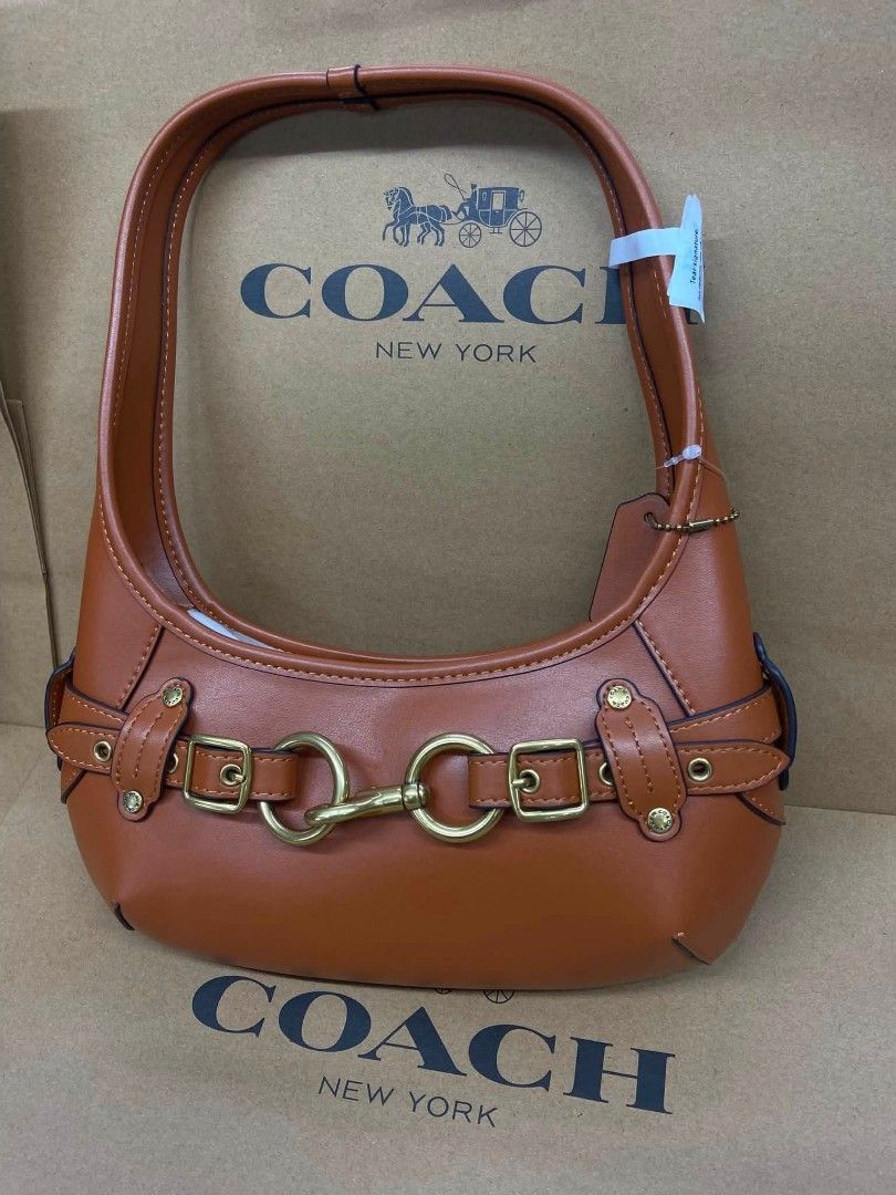 Coach ergo (Category: Shoulder Bags) located in Manila. Submitted by k2collection.mnl (Listing ID 1470822184, Image 2). Description: .