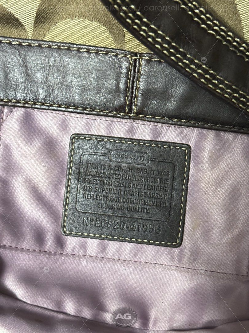 COACH | Mini Zoe (41856) (Category: Luxury Bags & Wallets) located in Pasay City. Submitted by angelle.garcia (Listing ID 1470857840, Image 3). Description: ❣️ MAKE READING A HABIT ❣️ Coach Mini Zoe WITH FLAWS. May parang markings sa leather (see second pic). Pass sa maarte. - Original and Authentic. - With minor rubs. - Some scratches on the metal. - Signs of use in the leather. - Japan source. - Will give dust bag. ◞♡ LAST PRICE POSTED. hagglin