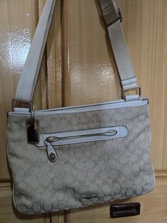 (Category: ) located in . Submitted by mycloset_2016 (Listing ID 1470768436, Image 1). Description: .
