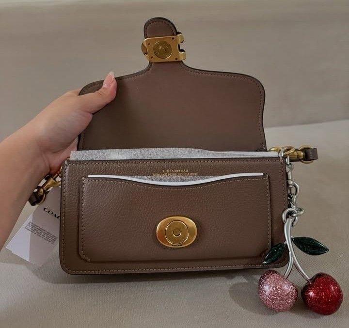 COACH TABBY 20 (Category: Shoulder Bags) located in Pasig City. Submitted by ttitalaana20198 (Listing ID 1470864019, Image 2). Description: .